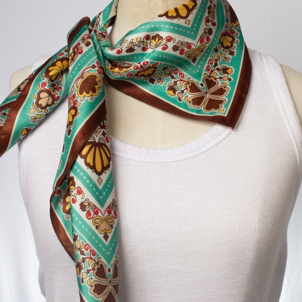 Vintage Floral Scarf | Amazing Color and Print | 27"x27" | Hair Scarf | - Picture 2 of 8